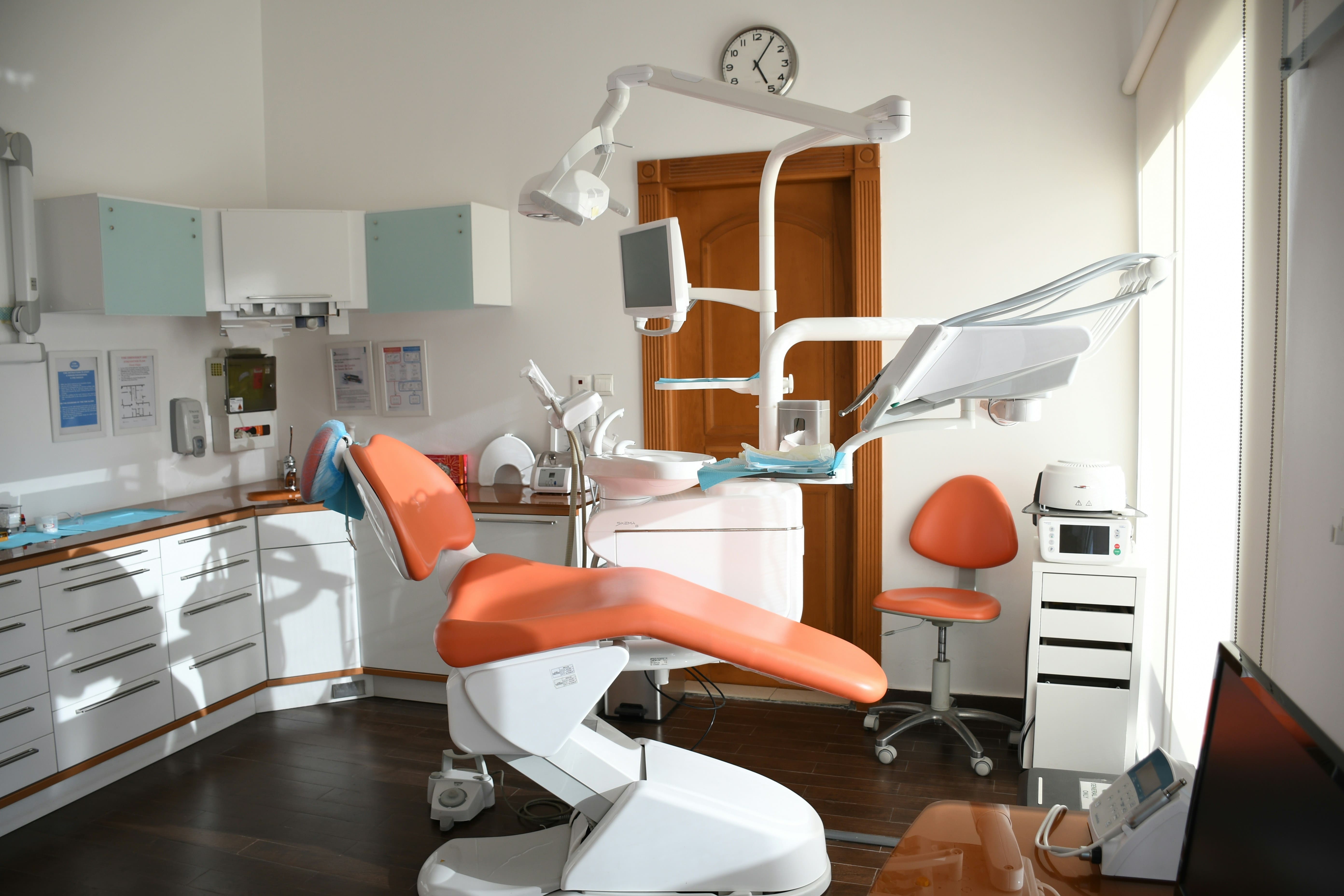 Consultorio dental equipado